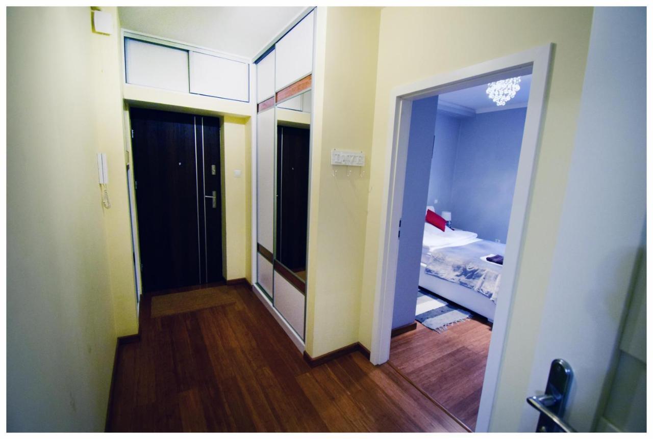 Color 24 Apartament IV Apartment Сталова Вола Екстериор снимка
